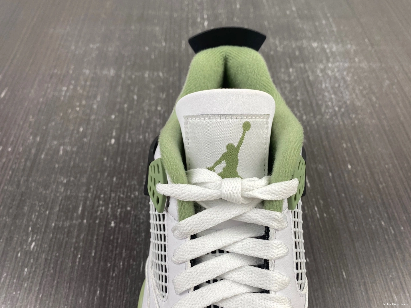 Jordan Seafoam Air WMNS AQ9129-103 Green 4 Oil 0407